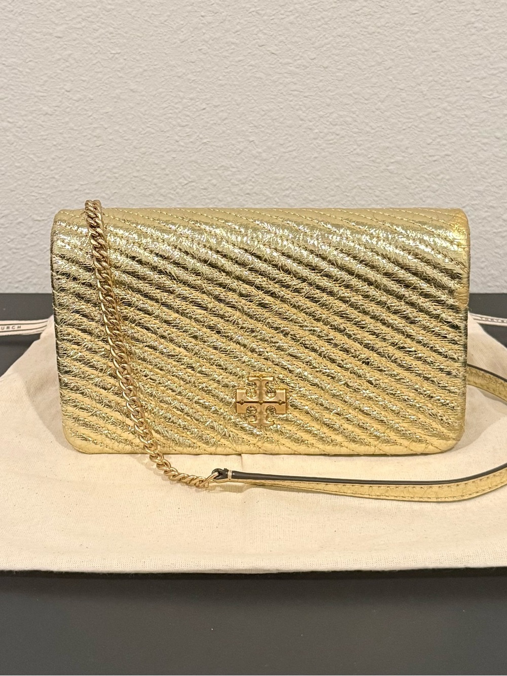 ✨ Tory Burch Kira Metallic Moto Gold Quilted Chain Clutch Wallet Crossbody Bag